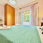 Beachfront Rania With Private Pool By Dadovillas