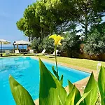 Villa Beachfront Rania With Private Pool By Dadovillas