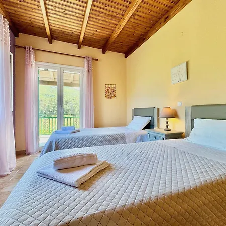 Beachfront Rania With Private Pool By Dadovillas Willa Halikounas