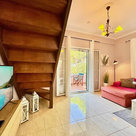 Beachfront Rania With Private Pool By Dadovillas * Halikounas
