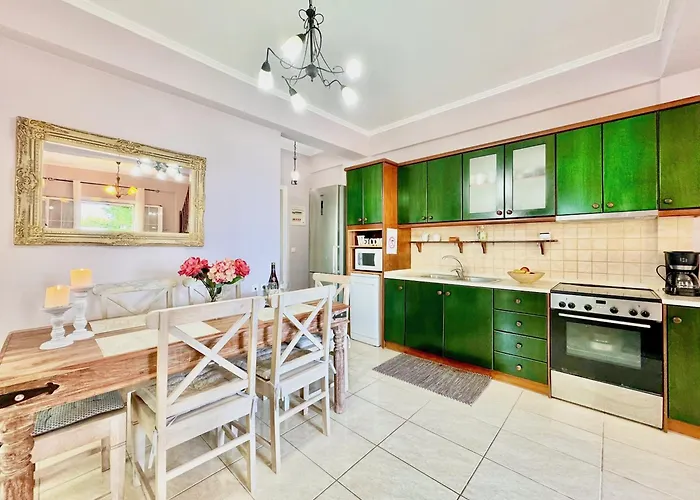 Beachfront Rania With Private Pool By Dadovillas * Halikounas