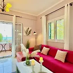 Beachfront Rania With Private Pool By Dadovillas Halikounas